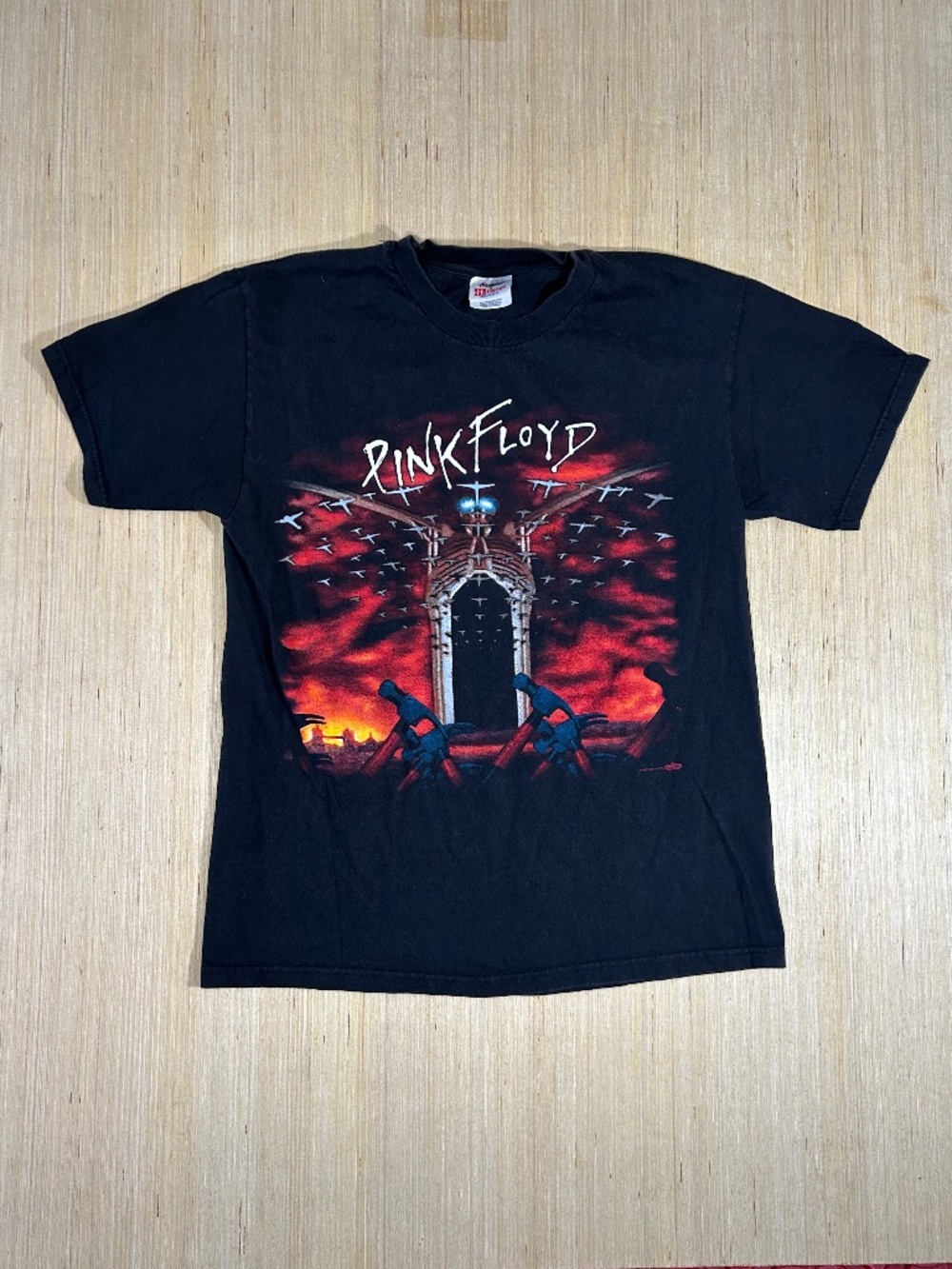 VTG 90s Pink Floyd The Wall T Shirt Double Sided Size M winterland